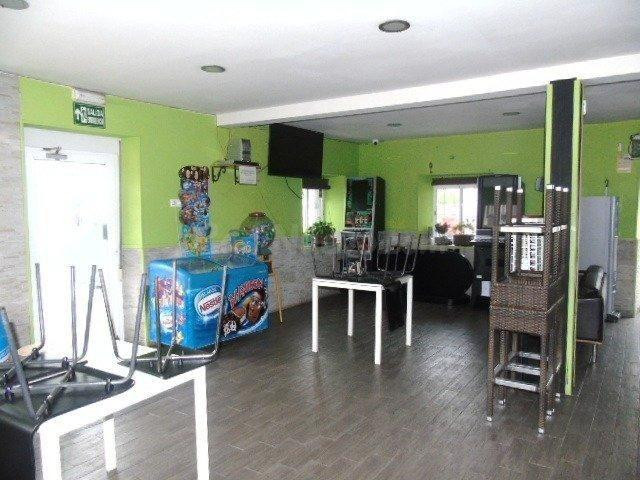 Casa- edificio para reforma completa con NEGOCIO EN FUNCIONA - foto 4