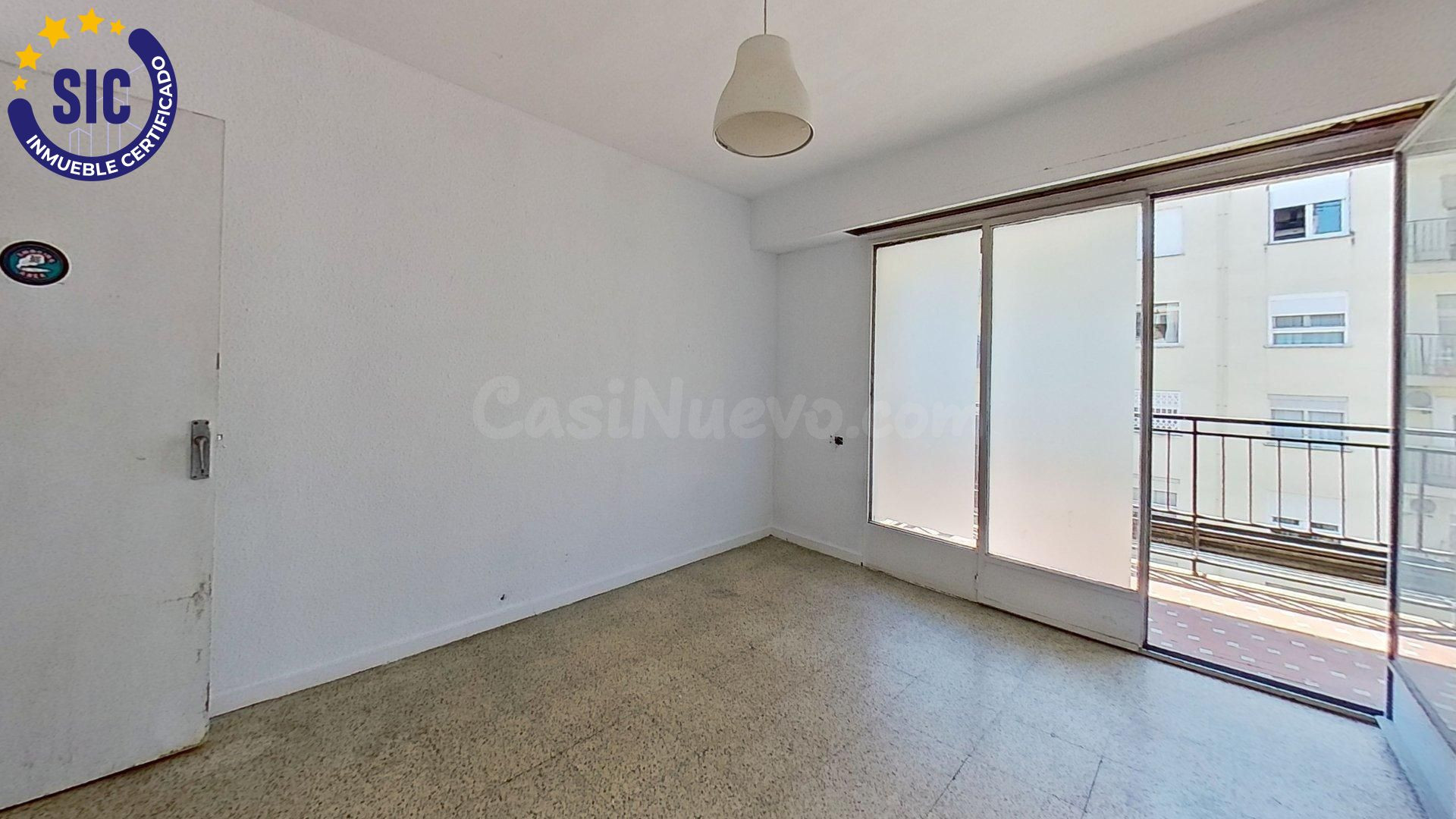 Amplia vivienda de 134 m2 junto al Jardín del Turia con gara