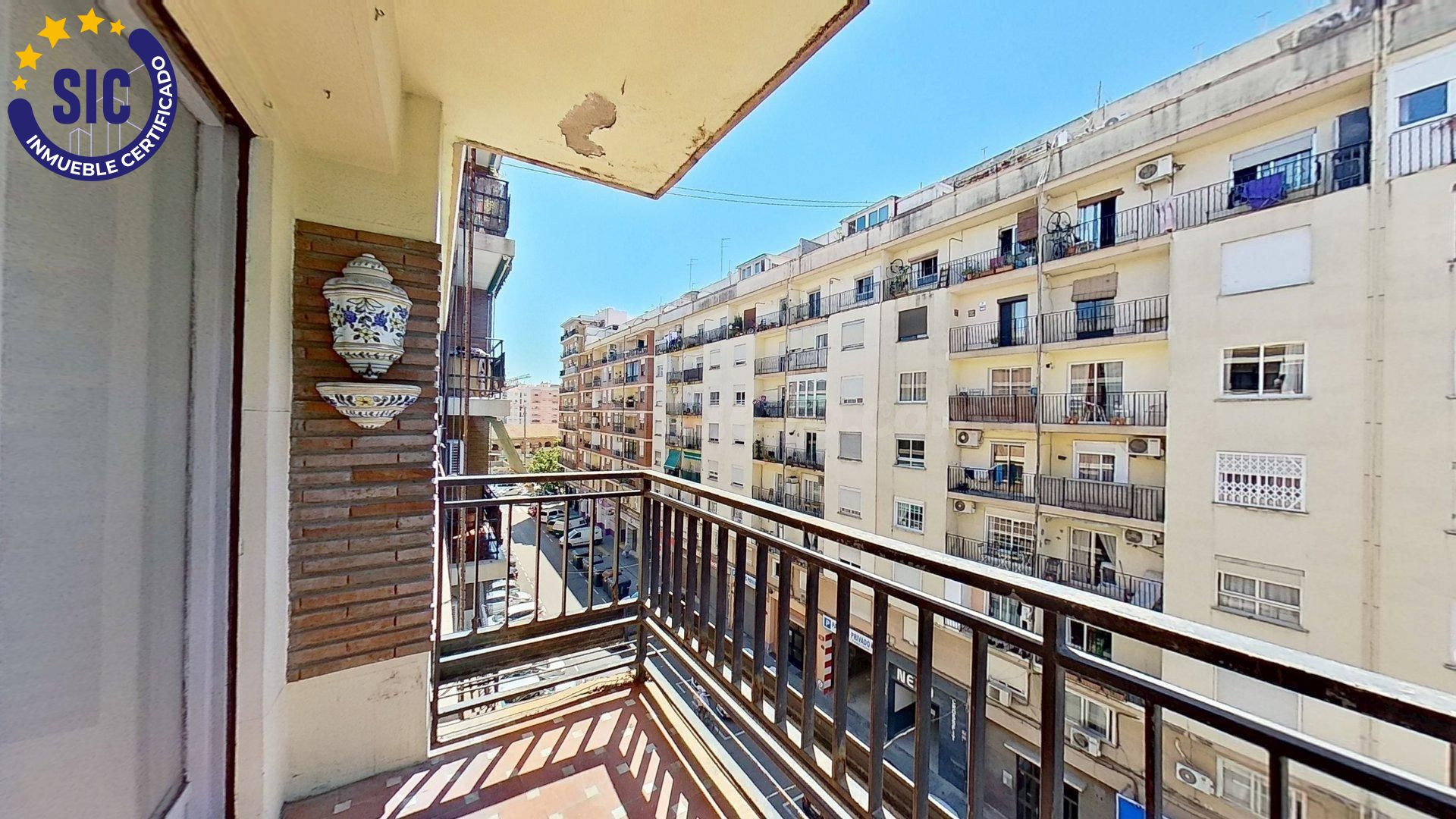 Amplia vivienda de 134 m2 junto al Jardín del Turia con gara - foto 2