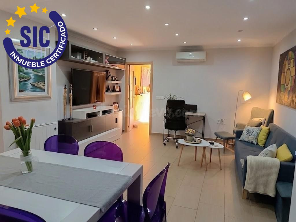 Casa Reformada en Alzira: Garaje + Terraza Cubierta de Ensue - foto 2