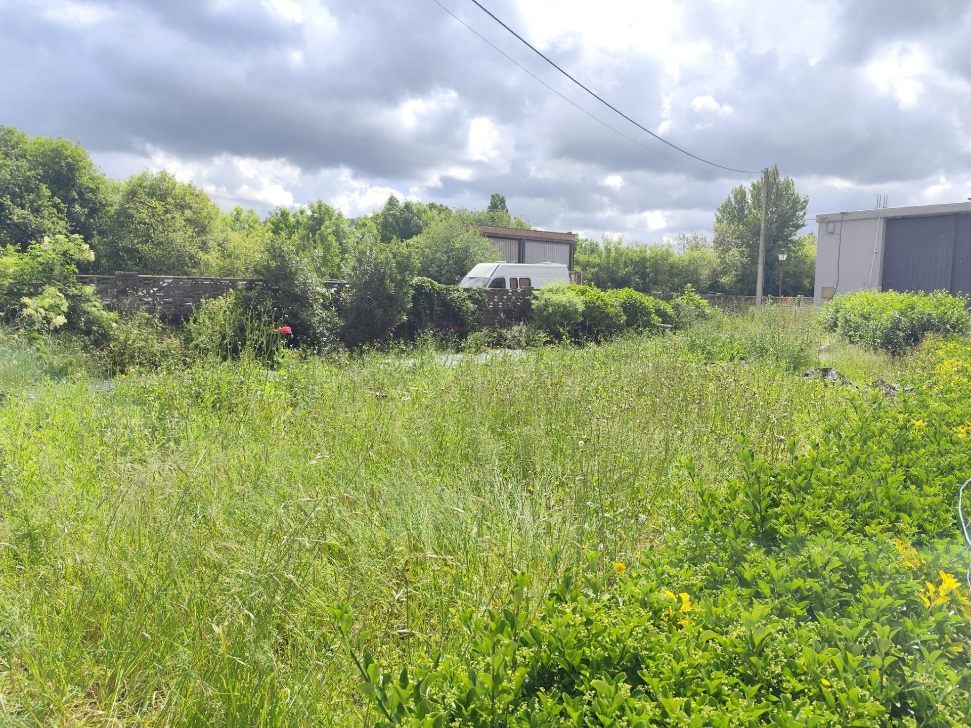 Terreno urbano en Saron