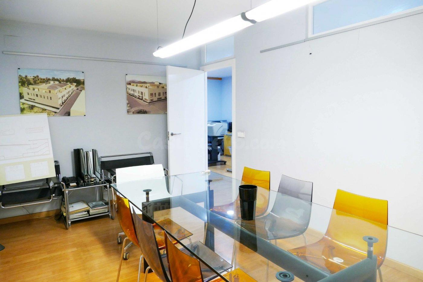 Oficina en venta junto a Blasco Ibáñez, una ubicación estrat