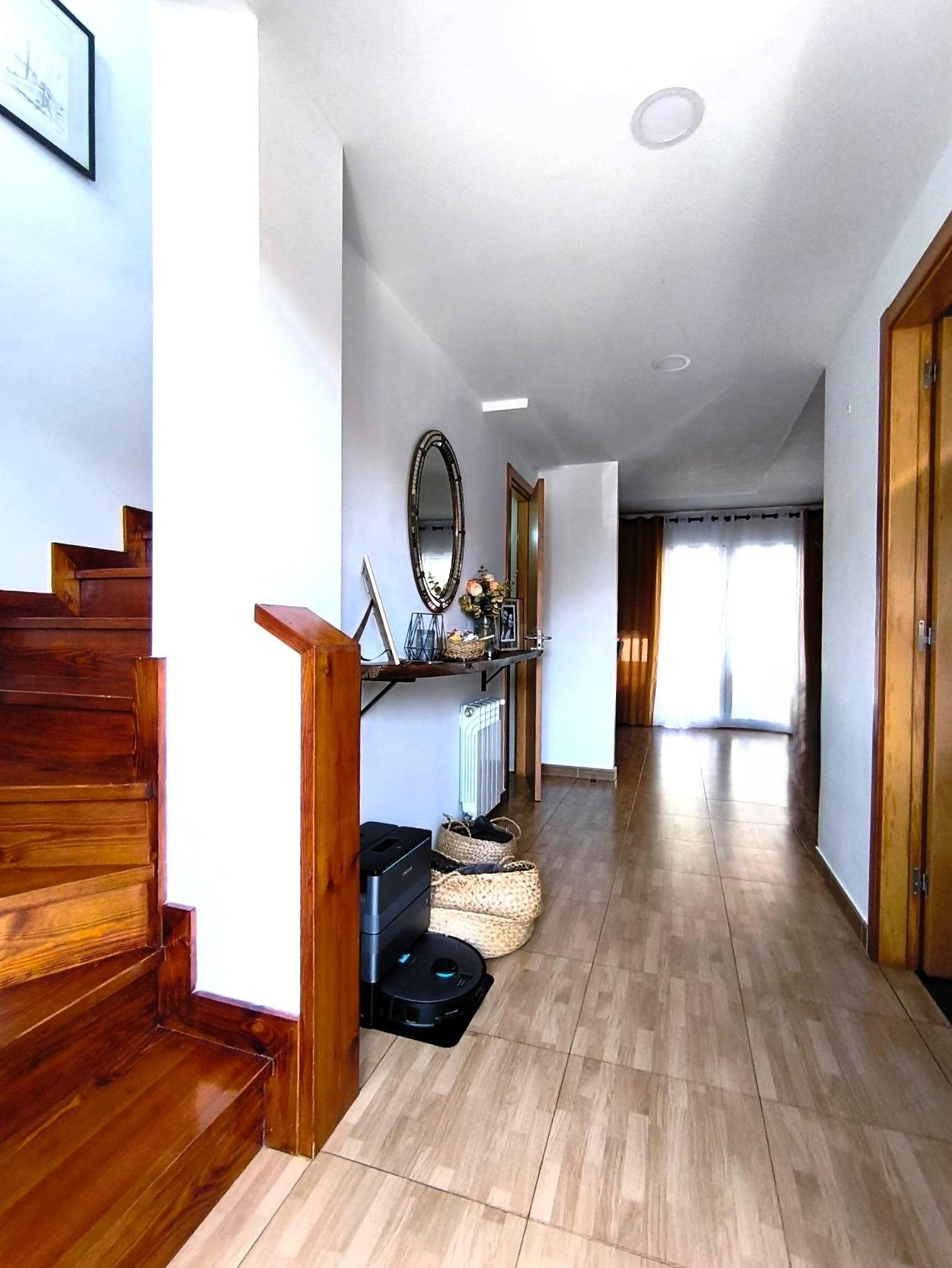 Chalet adosado en Lloreda de Cayon impecable!!! - foto 3
