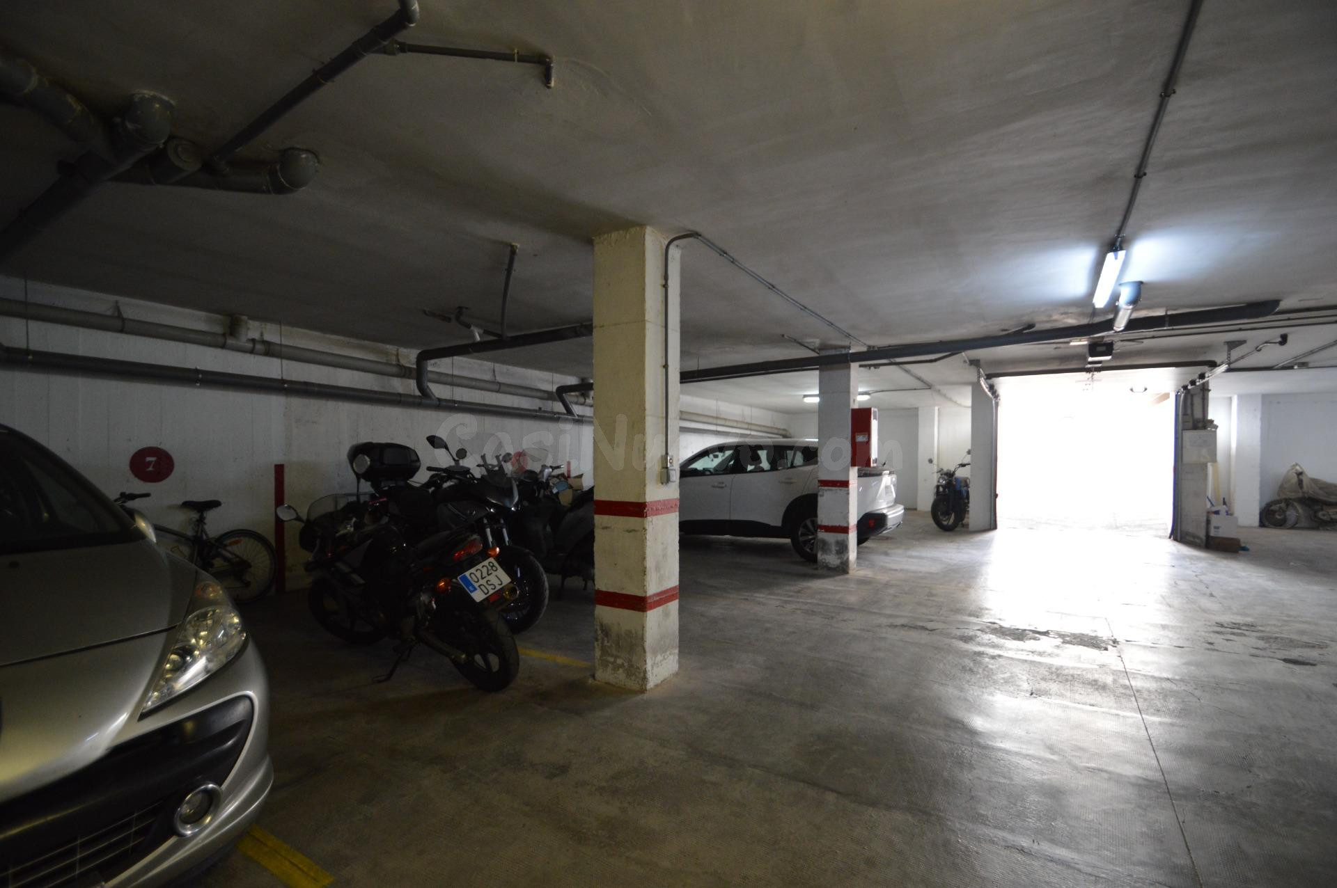 PLAZA PARKING PARA MOTOS o VEHICULO PEQUEÑO (ZAPILLO) - foto 3
