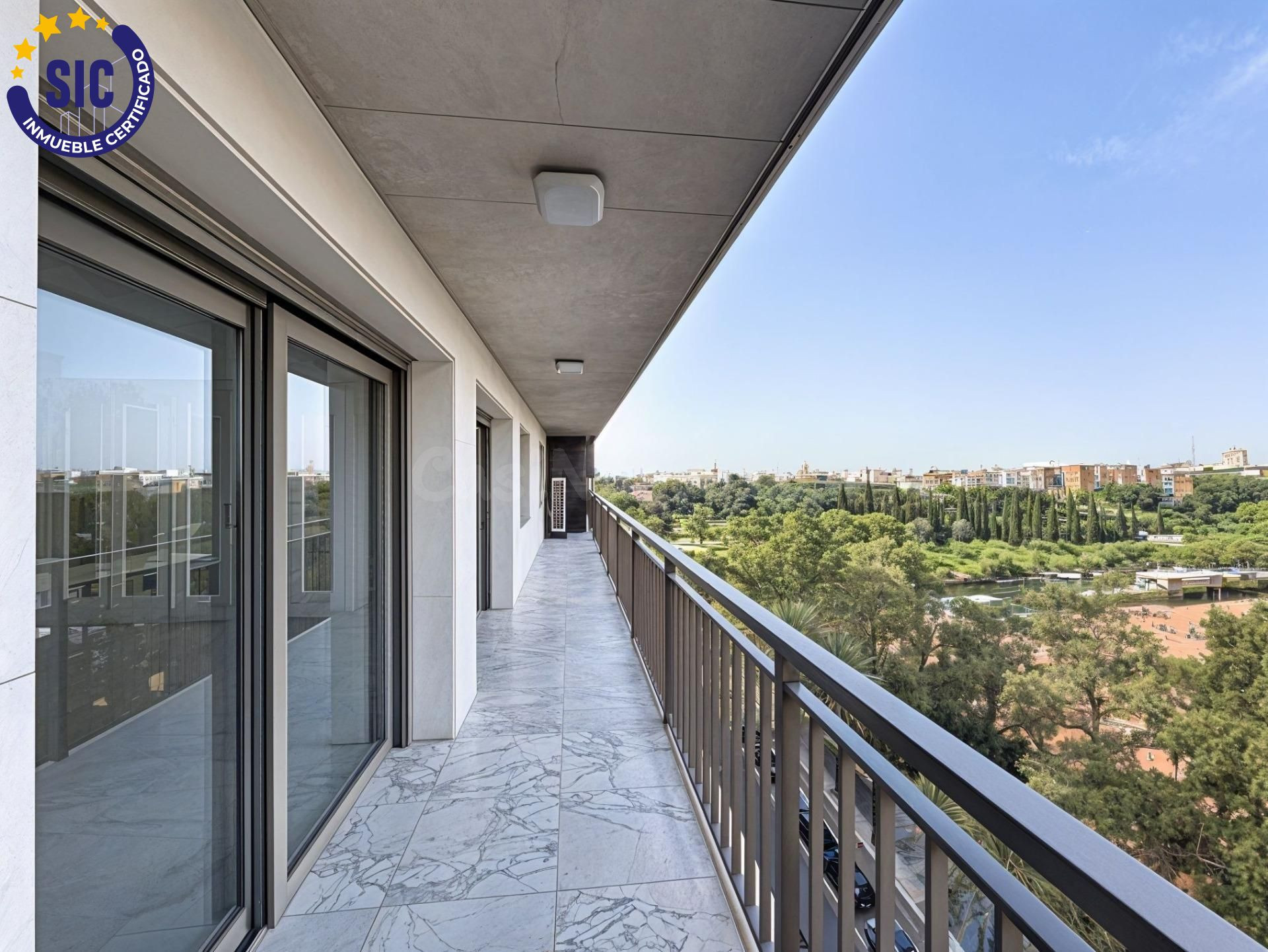 Piso de 178 m2 con balcón de más de 22 m2 y vistas a los Jar - foto 3