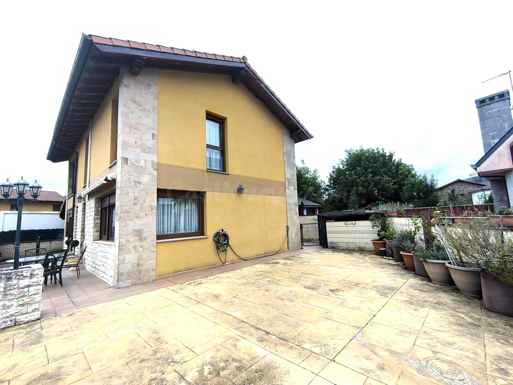 Chalet Independiente en La Abadilla: Un Refugio de Lujo - foto 4