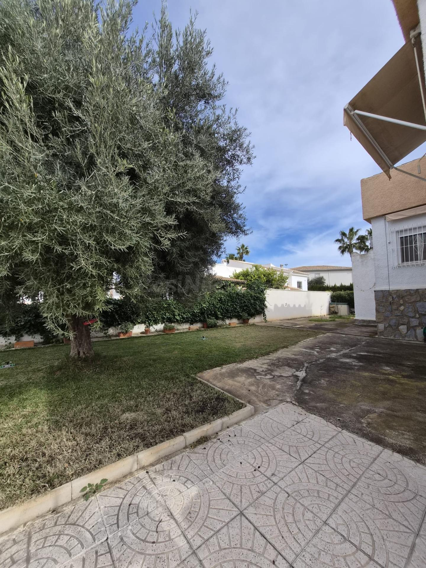 MAGNIFICO CHALET CON PISCINA PRIVADA Y GRAN PARCELA, VENGA A - foto 5