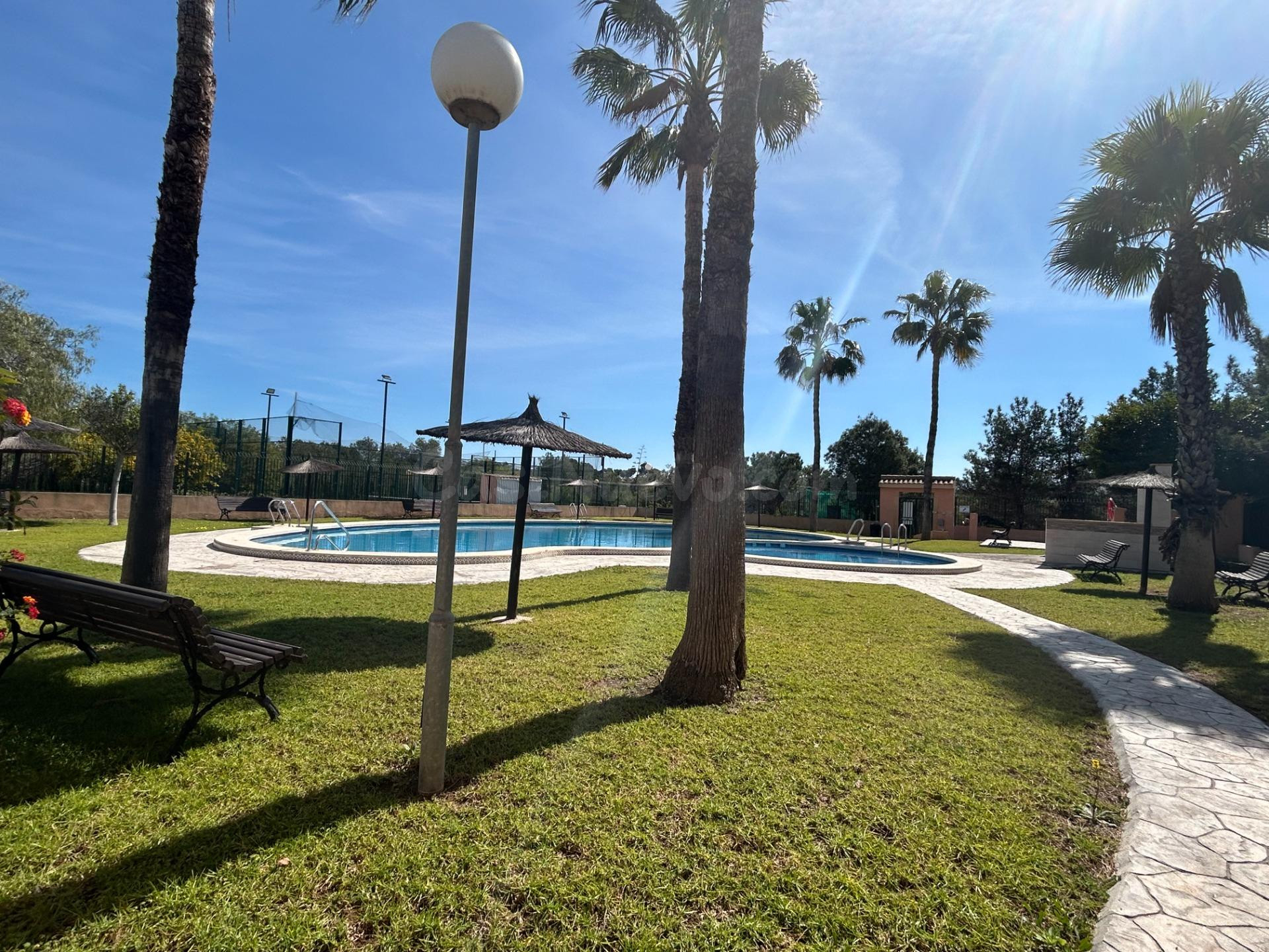 FANTASTICA VIVIENDA CON PISCINA COMUNITARIA, IDEAL PARA VIVI - foto 5