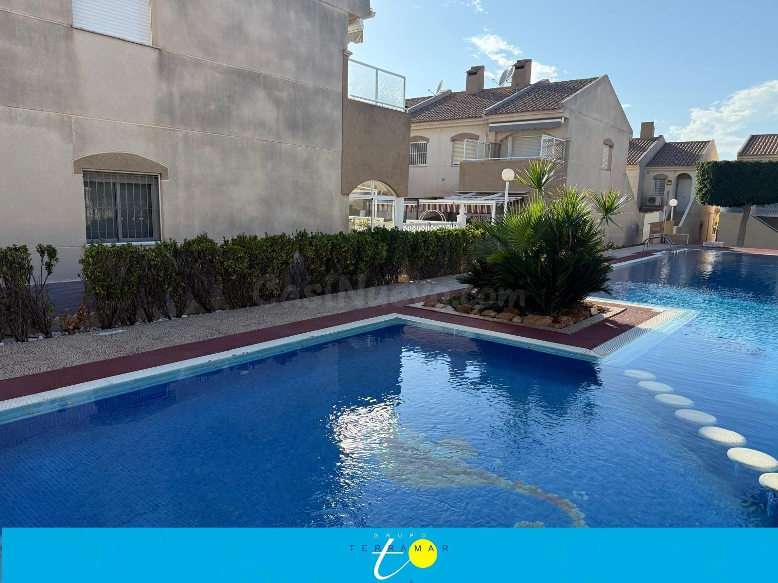 ESTUPENDO BUNGALOW EN PLANTA BAJA CON PISCINA COMUNITARIA, I
