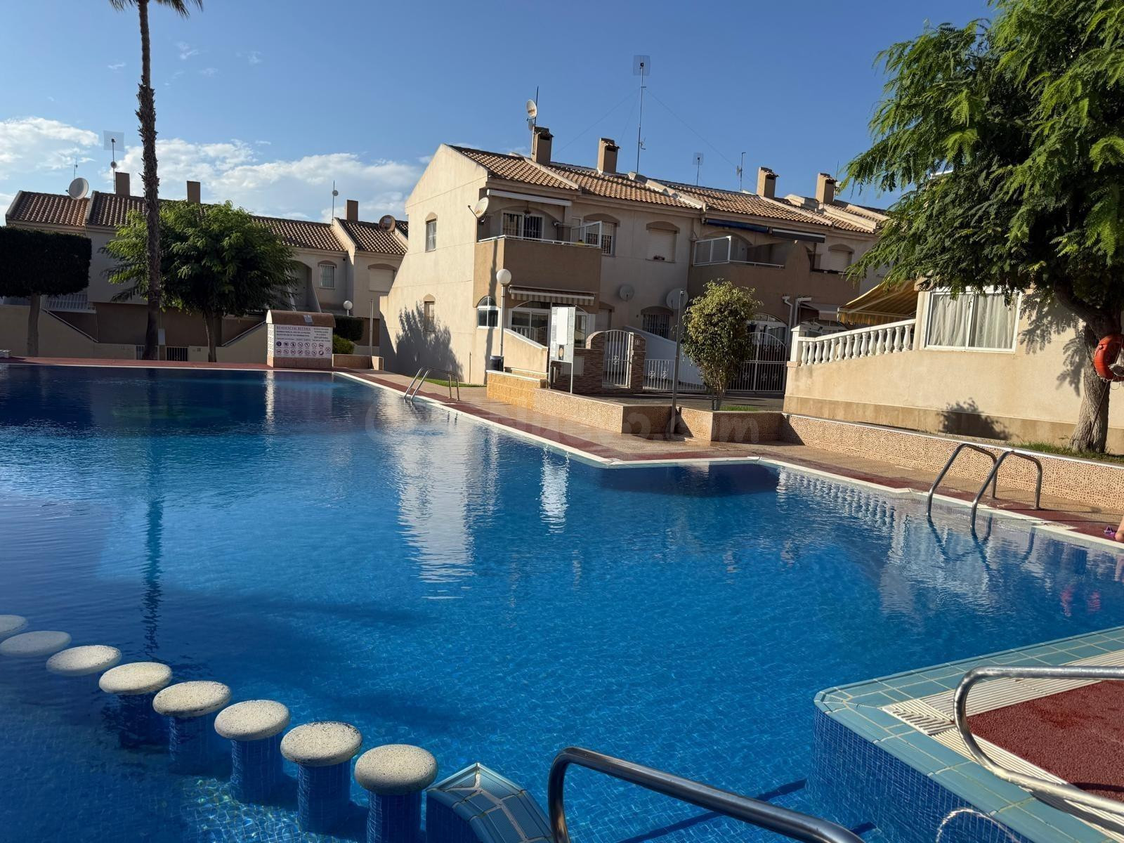 ESTUPENDO BUNGALOW EN PLANTA BAJA CON PISCINA COMUNITARIA, I - foto 5
