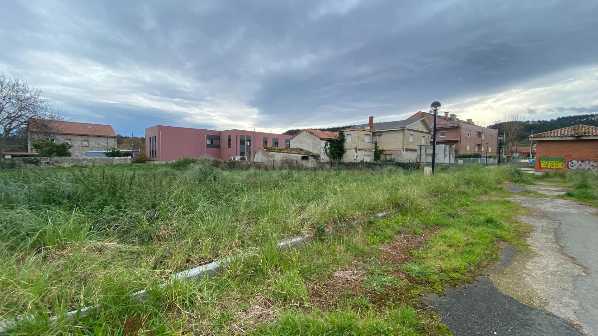 SE VEDEN TERRENO URBANO EN MIENGO - foto 4