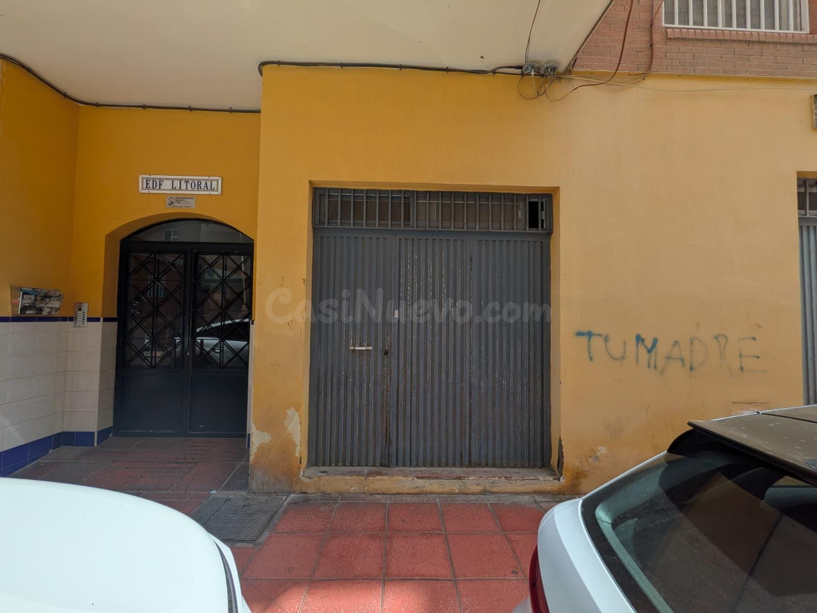 Oportunidad de Inversión en Local Comercial en Zapillo, Alme - foto 2