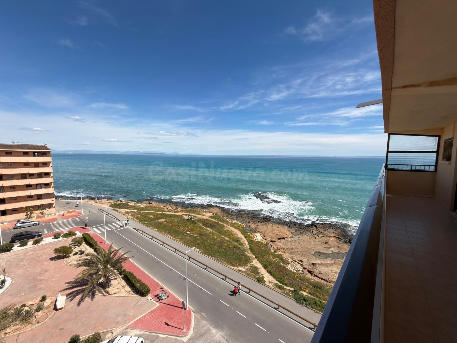 FANTASTICA VIVIENDA CON INCREIBLES VISTAS AL MAR, VENGA A VE - foto 3