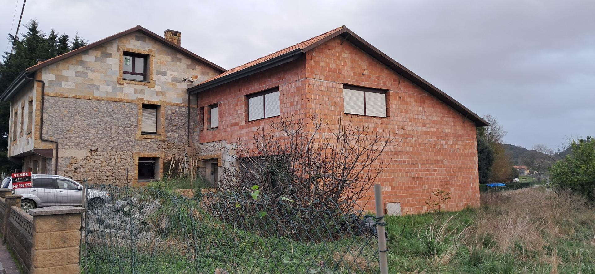 Casa independiente con jardín - foto 3