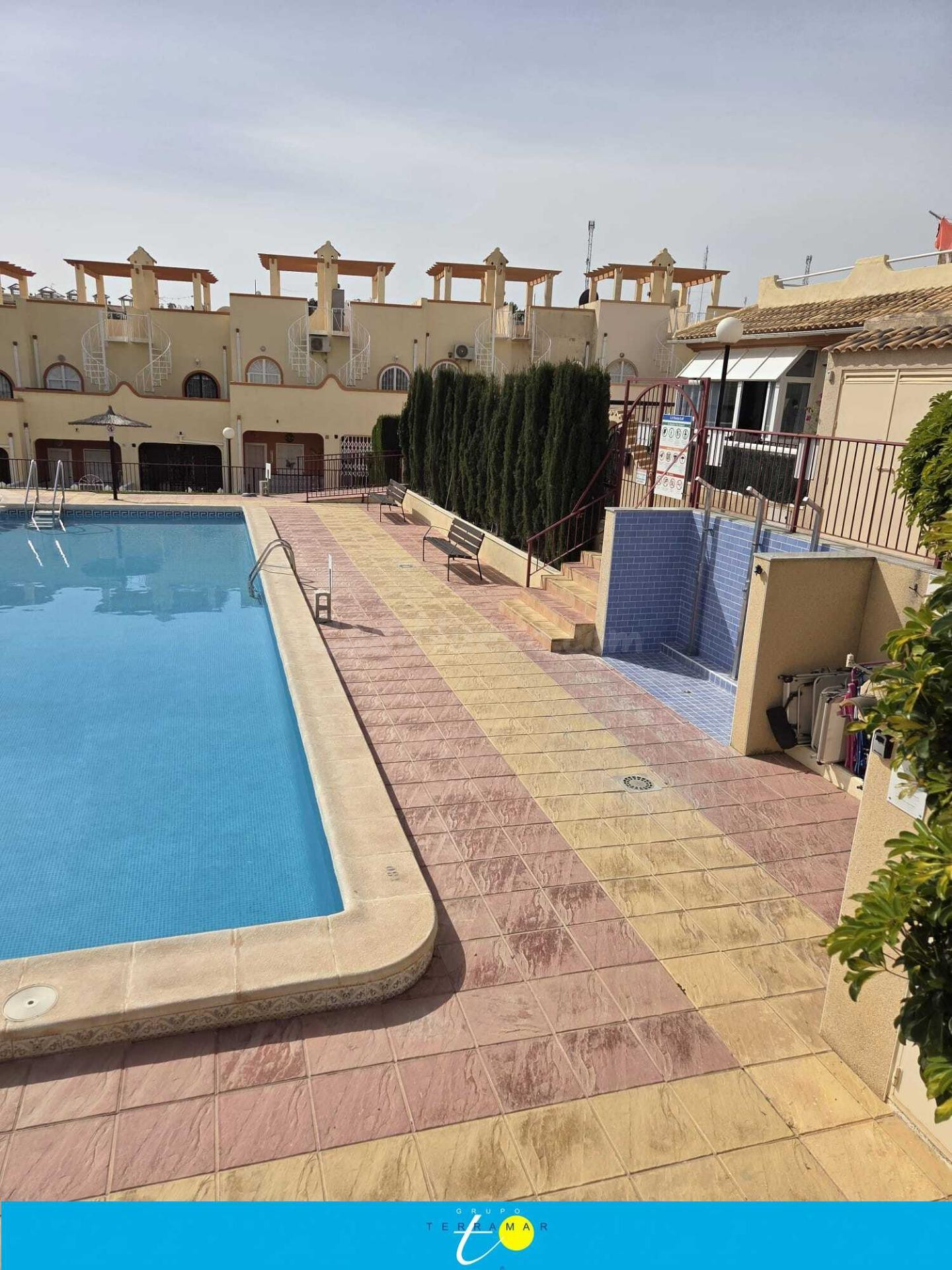 MARAVILLOSO DUPLEX CON PISCINA COMUNITARIA, A POCOS MINUTOS  - foto 5