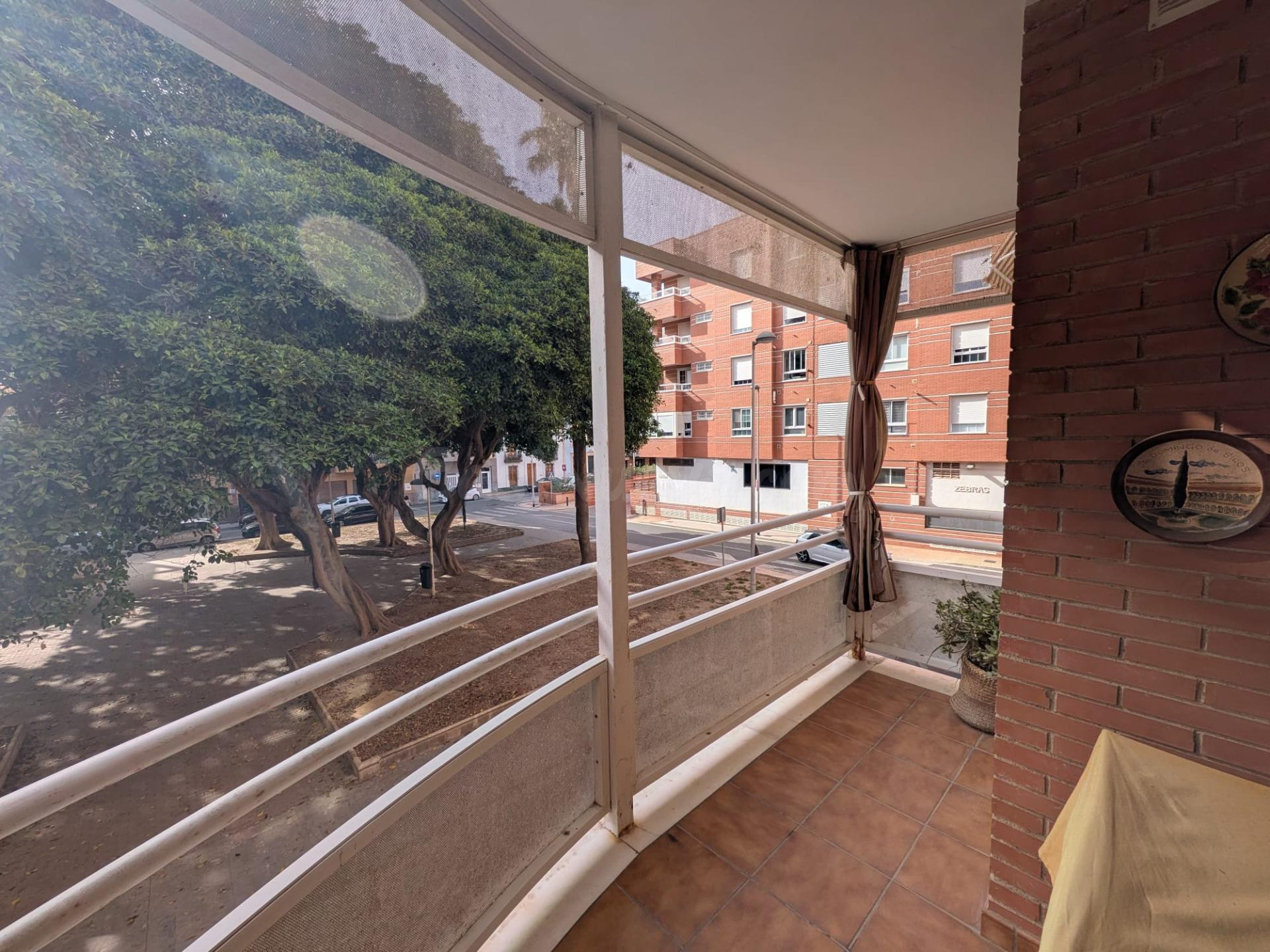Piso de dos dormitorios en la mejor zona del Zapillo - foto 3