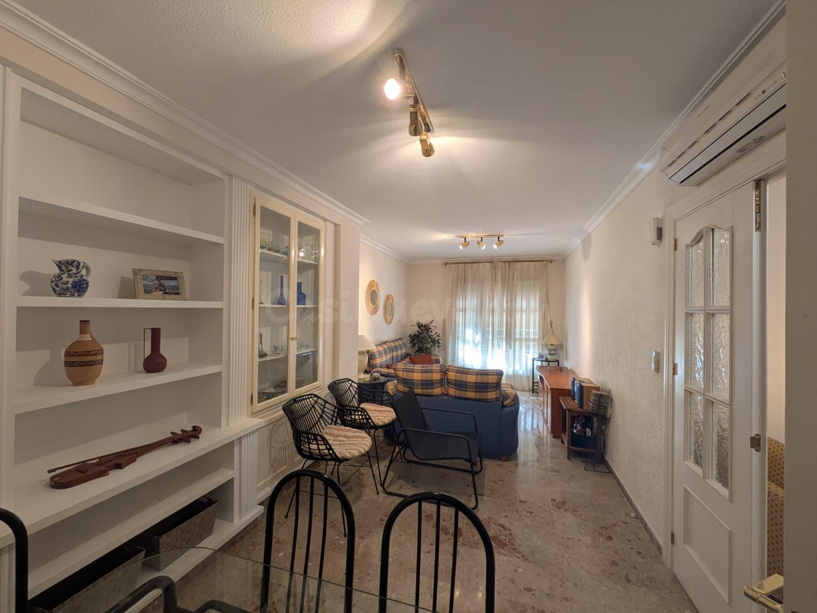 Piso de dos dormitorios en la mejor zona del Zapillo - foto 4