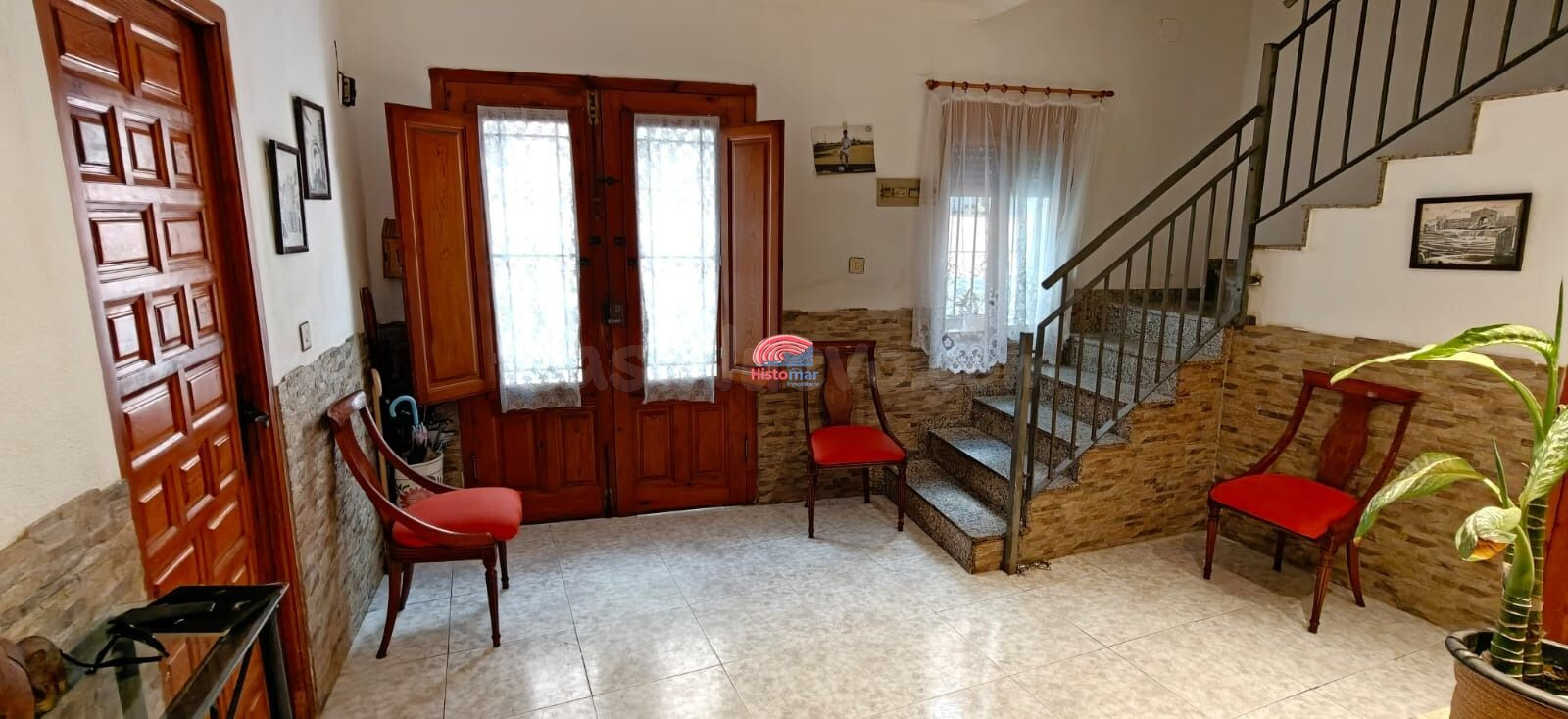 Casa en Venta en el Corazón del Centro Histórico de Sagunto - foto 2