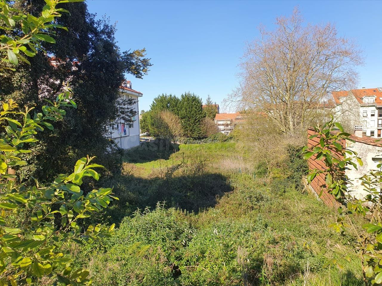 Terreno urbano en venta - Llanes