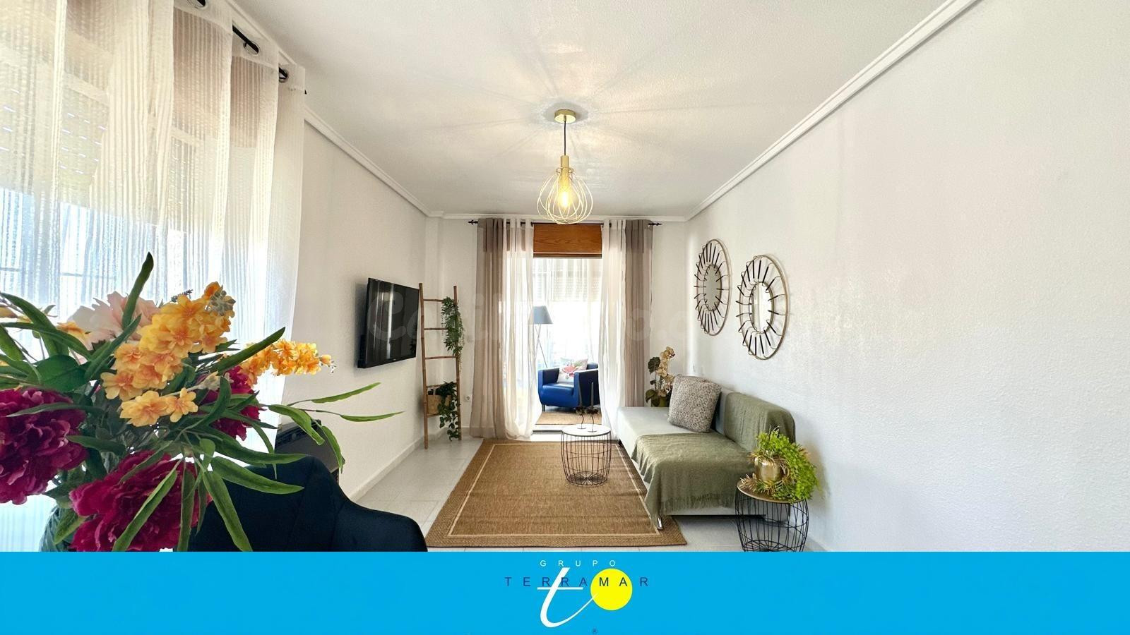 FANTASTICO Y AMPLIA APARTAMENTO, MUY LUMINOSO Y COQUETO, IDE