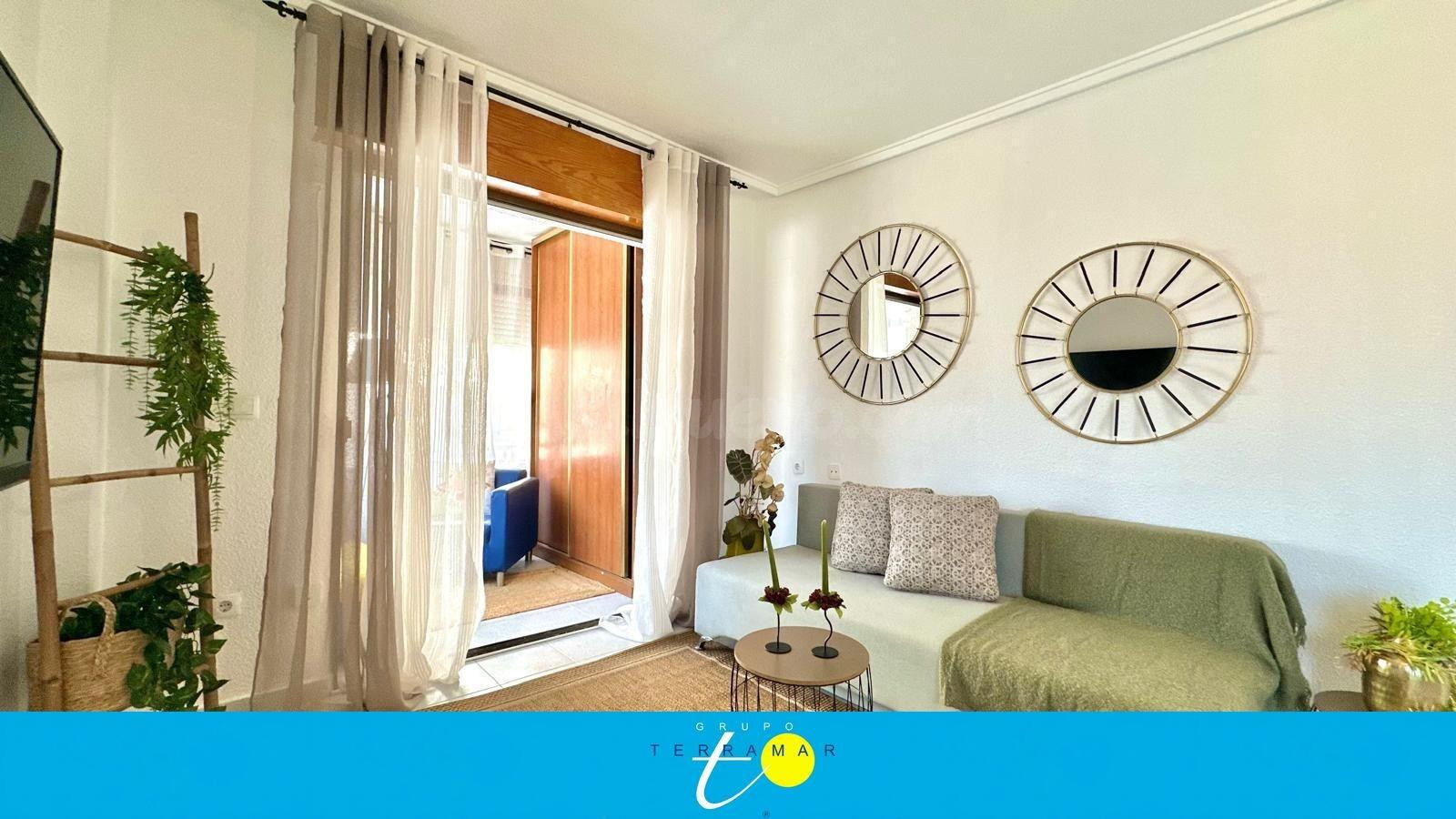 FANTASTICO Y AMPLIA APARTAMENTO, MUY LUMINOSO Y COQUETO, IDE - foto 2
