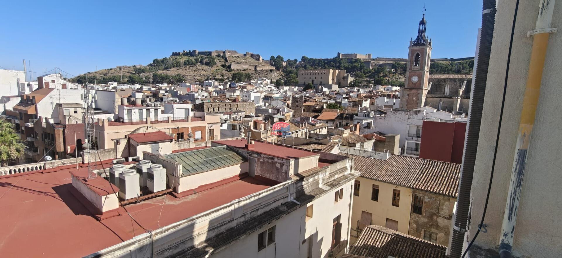 Ático en venta con impresionantes vistas y garaje cerrado - 