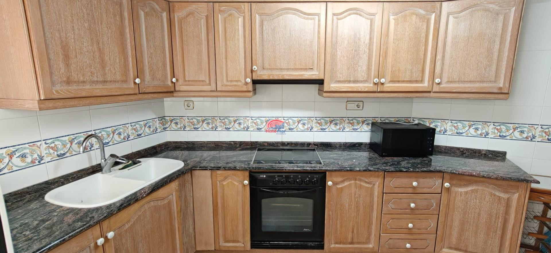 Impresionante piso en el centro con garaje incluido - foto 2