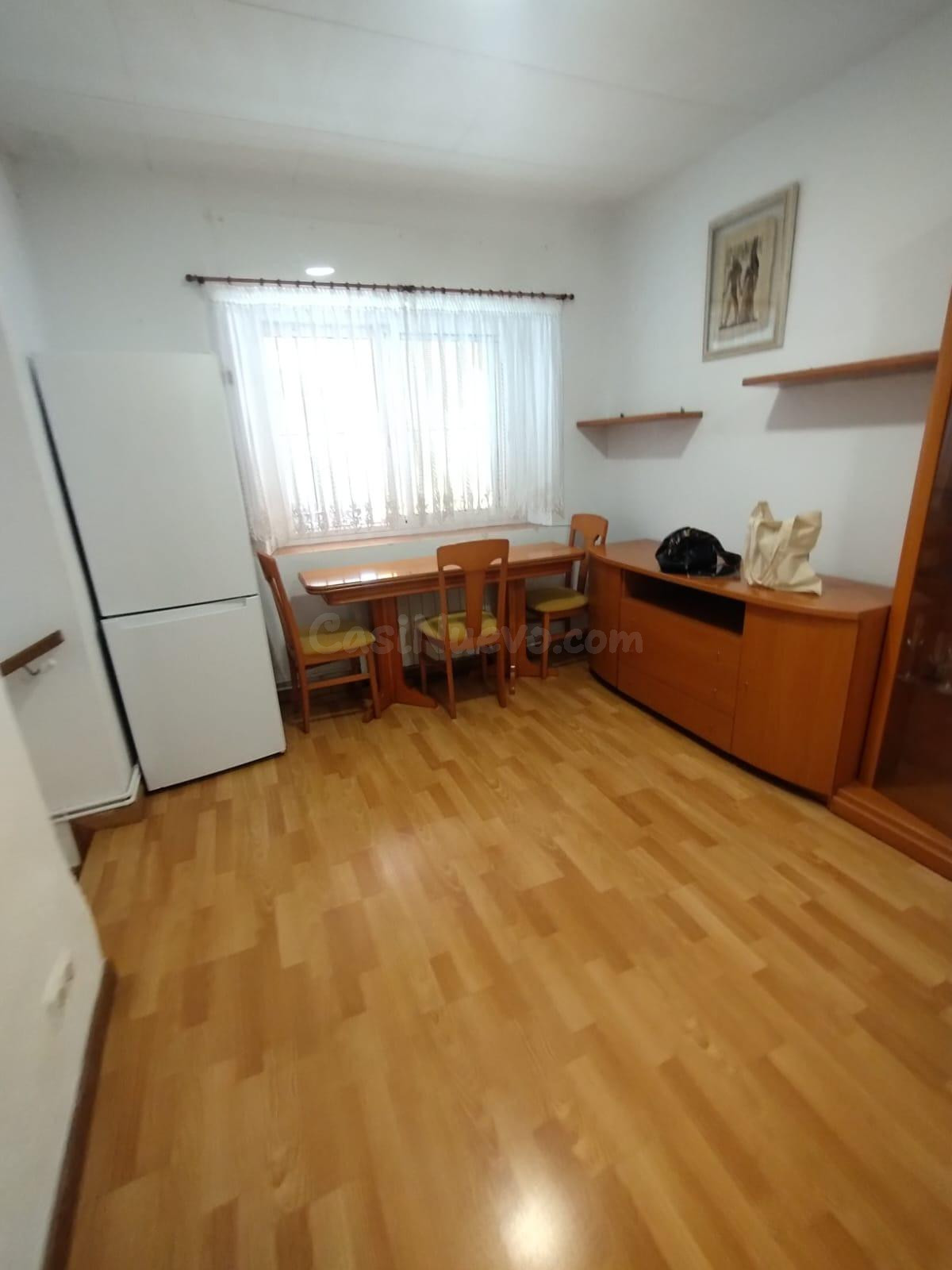 Piso en venta en Vilanova i la Geltrú, actualmente alquilado - foto 2