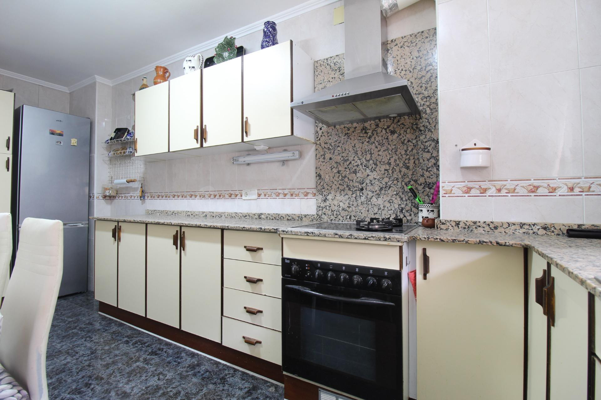 Amplio piso en venta en el centro de Vilanova i la Geltrú co - foto 4