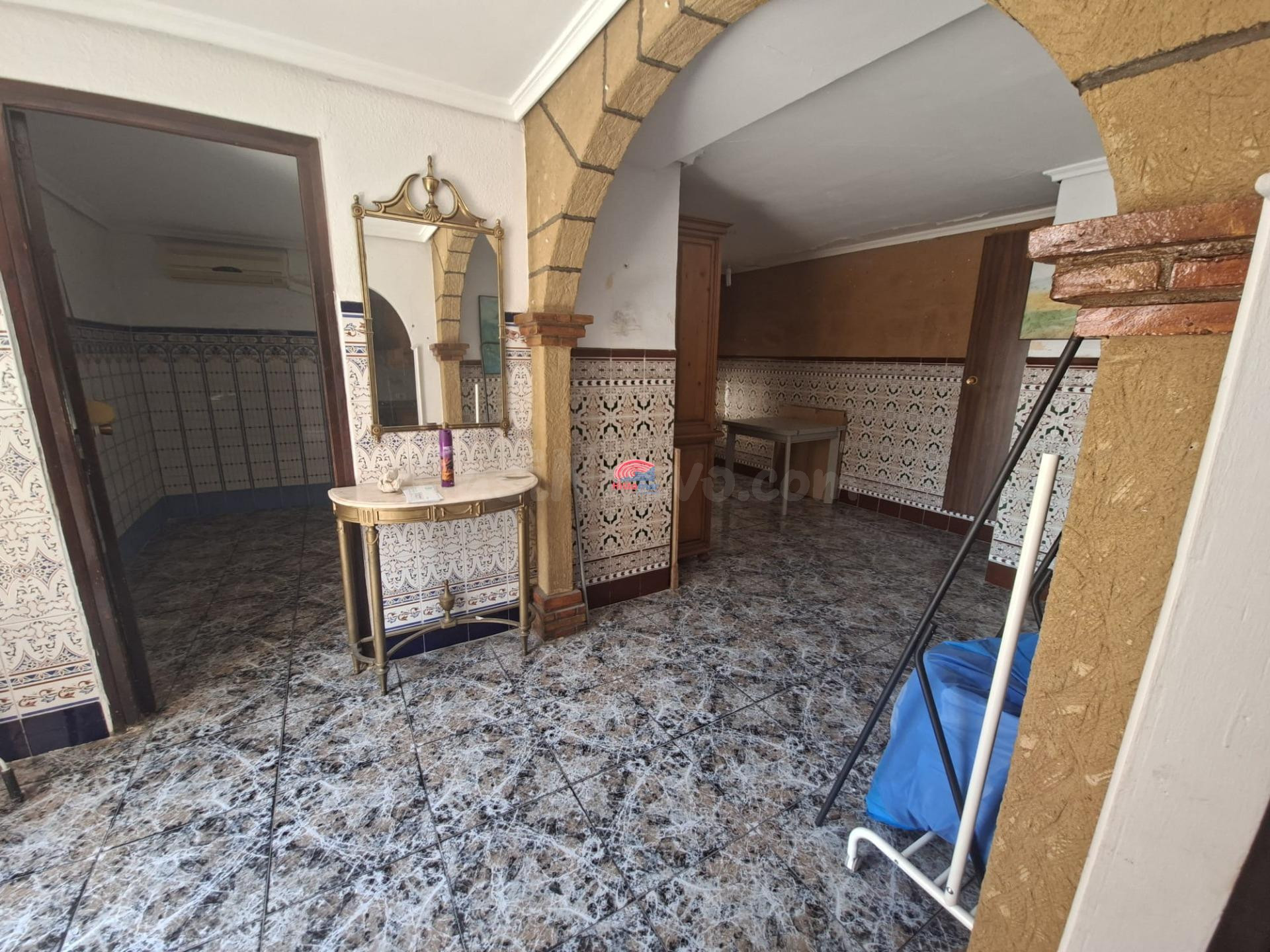 Casa en Sagunto con Impresionantes Vistas al Castillo por €1 - foto 2