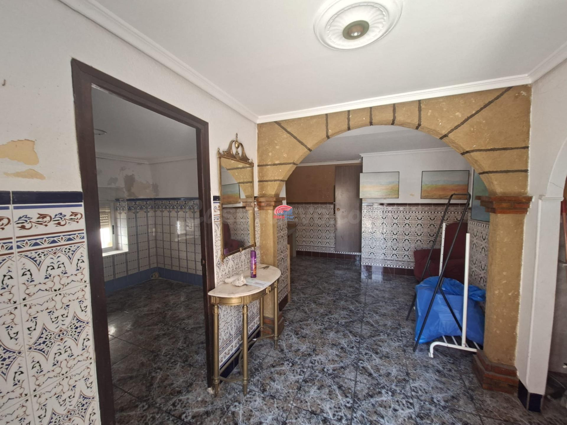 Casa en Sagunto con Impresionantes Vistas al Castillo por €1 - foto 3