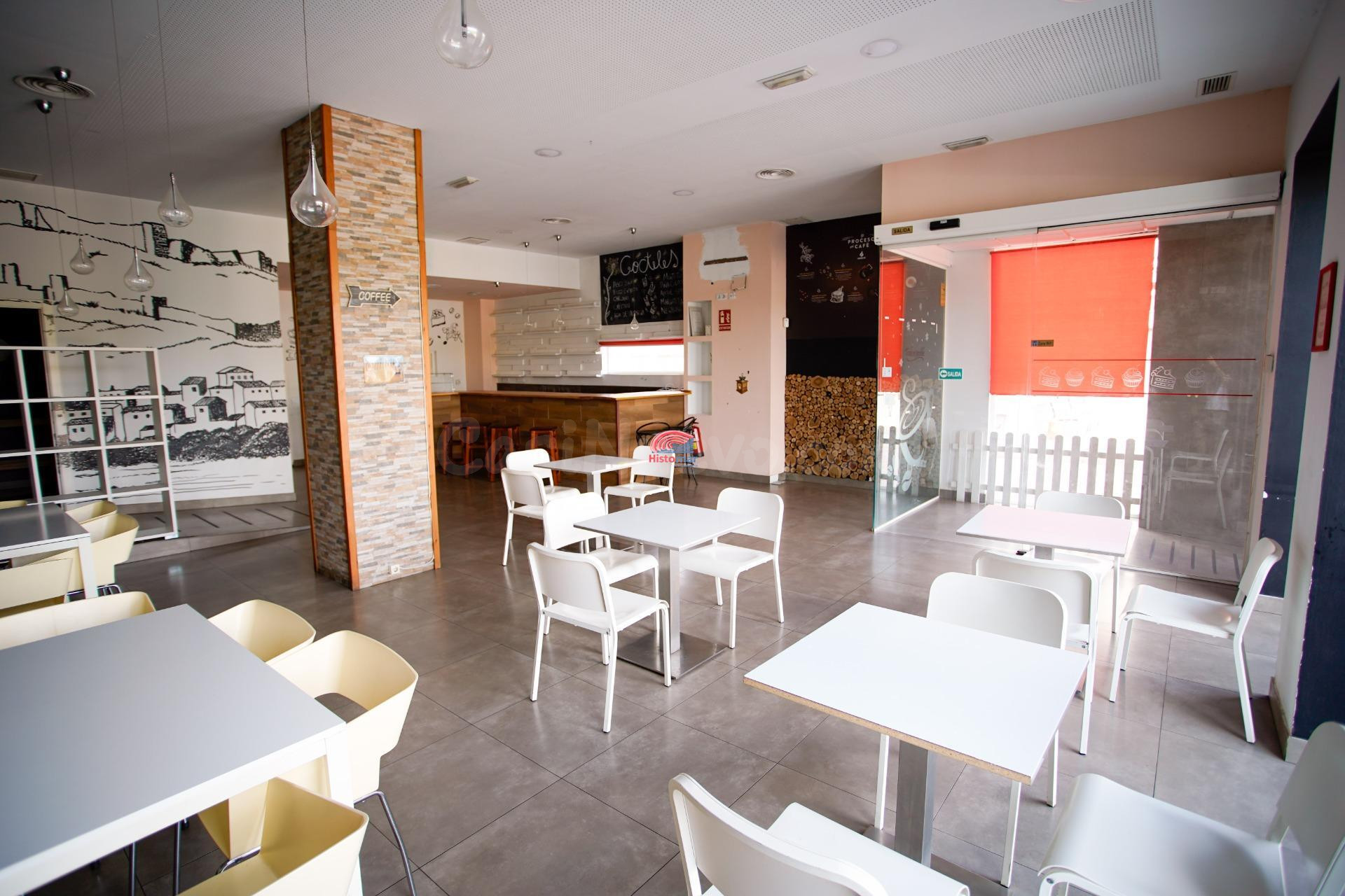 Cafetería Reformada en el Centro de Sagunto - Oportunidad Ún