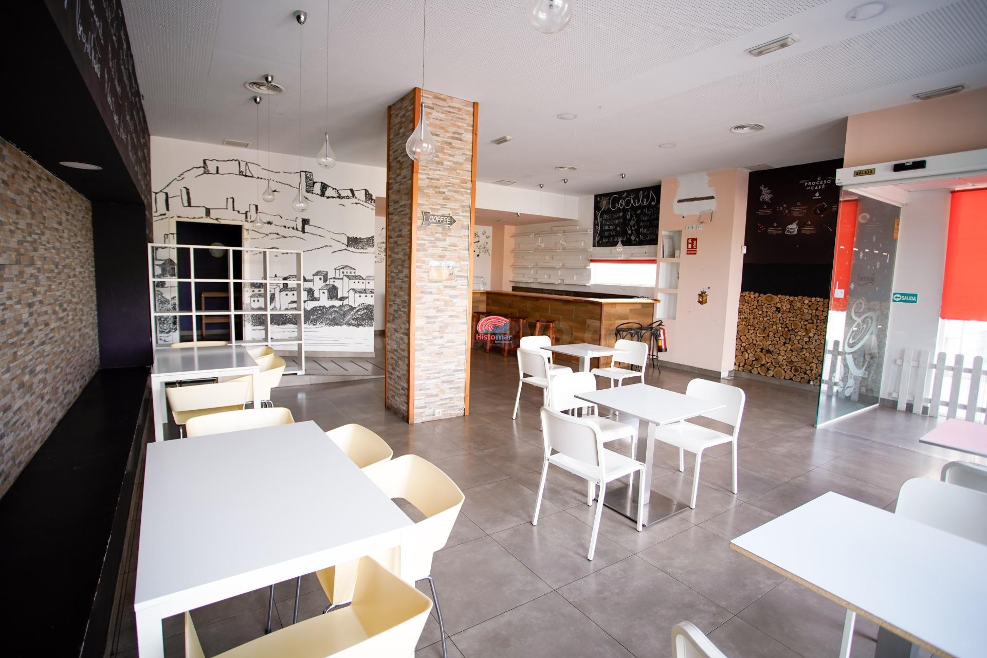 Cafetería Reformada en el Centro de Sagunto - Oportunidad Ún - foto 2