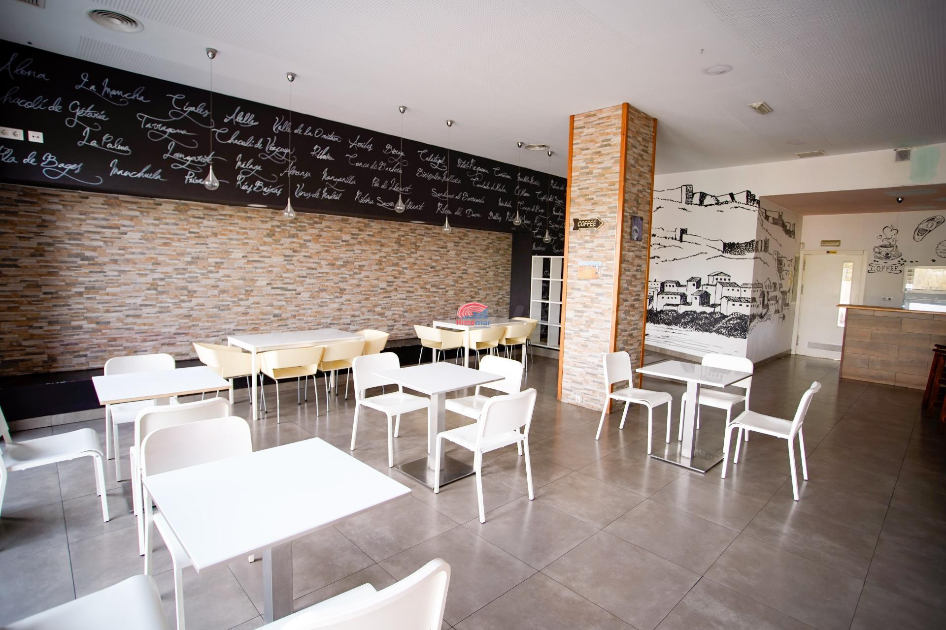 Cafetería Reformada en el Centro de Sagunto - Oportunidad Ún - foto 3