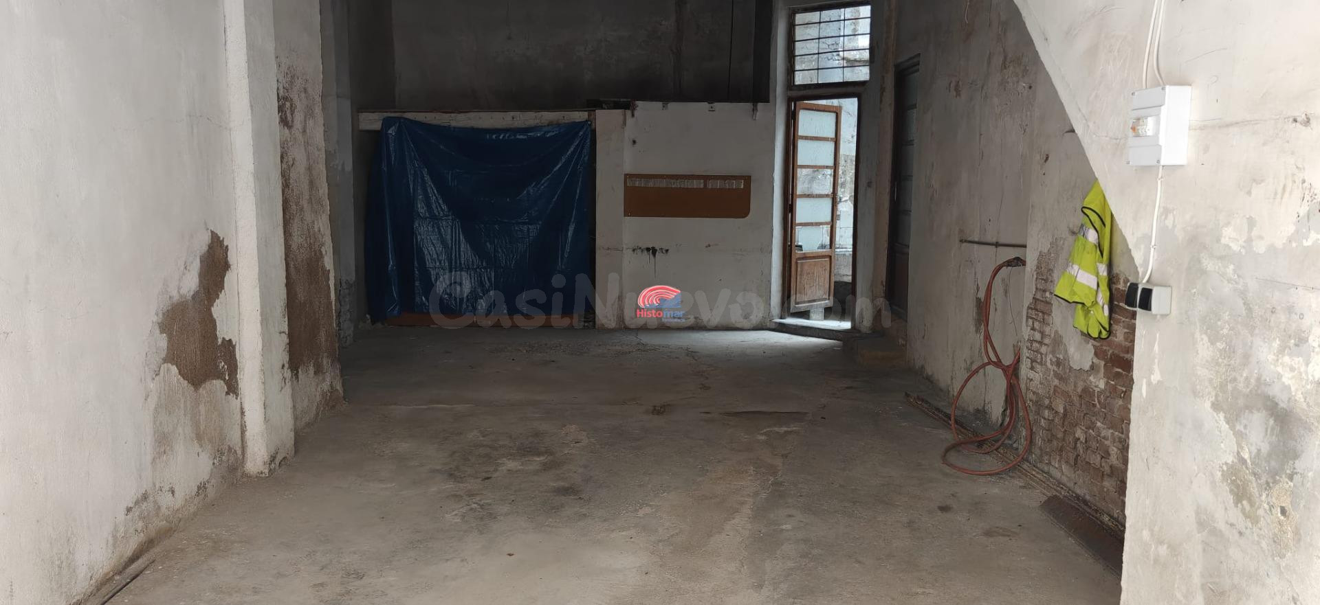 GARAJE EN ALQUILER PARA VARIOS COCHES CON PATIO INTERIOR, AL - foto 2