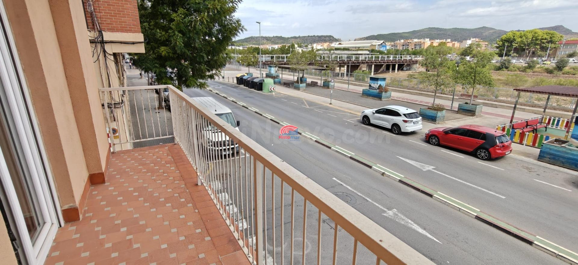 Amplio Piso en el Corazón de Sagunto - Ideal para Familias - foto 2