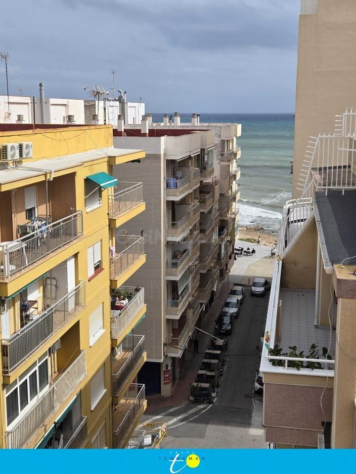 ESTUPENDO APARTAMENTO A 40 METROS DE LA PLAYA, IDONEO COMO VACACIONAL