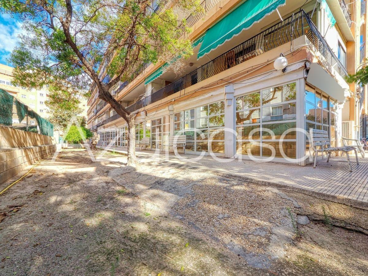 Gran oportunidad de local comercial en venta en Playa de San