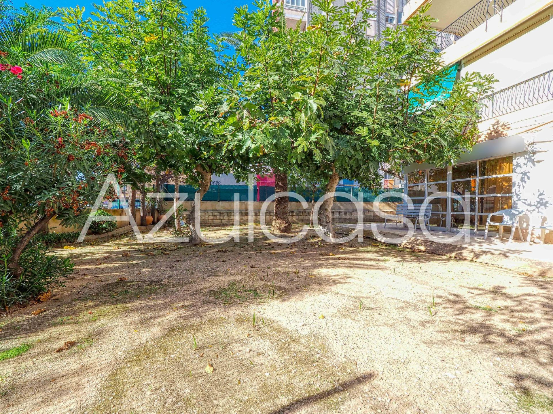 Gran oportunidad de local comercial en venta en Playa de San - foto 4