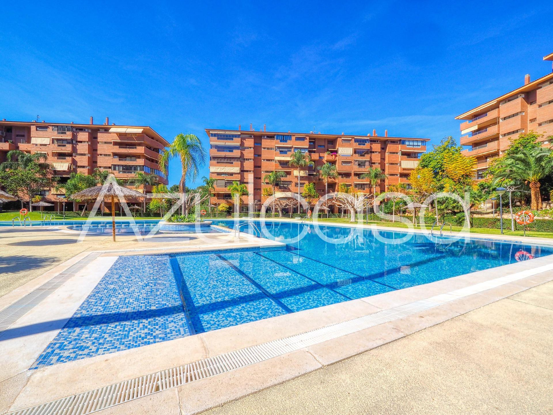 Exclusivo piso 3 habitaciones en La Hacienda de Vistahermosa