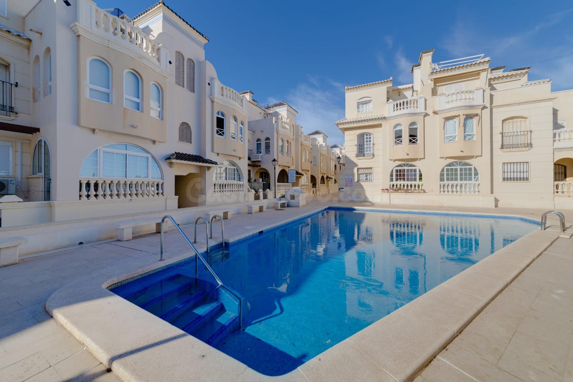 Venta Apartamento, Playa de Los Locos, Primera línea de play - foto 5