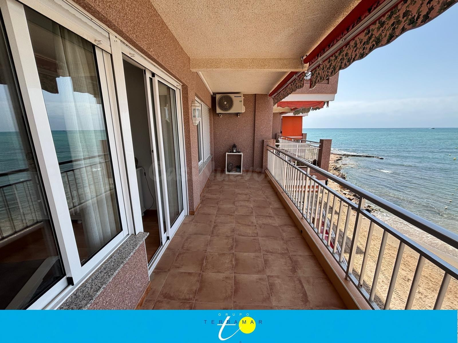 ESPECTACULAR APARTAMENTO CON INCREIBLES VISTAS A LA PLAYA - foto 2