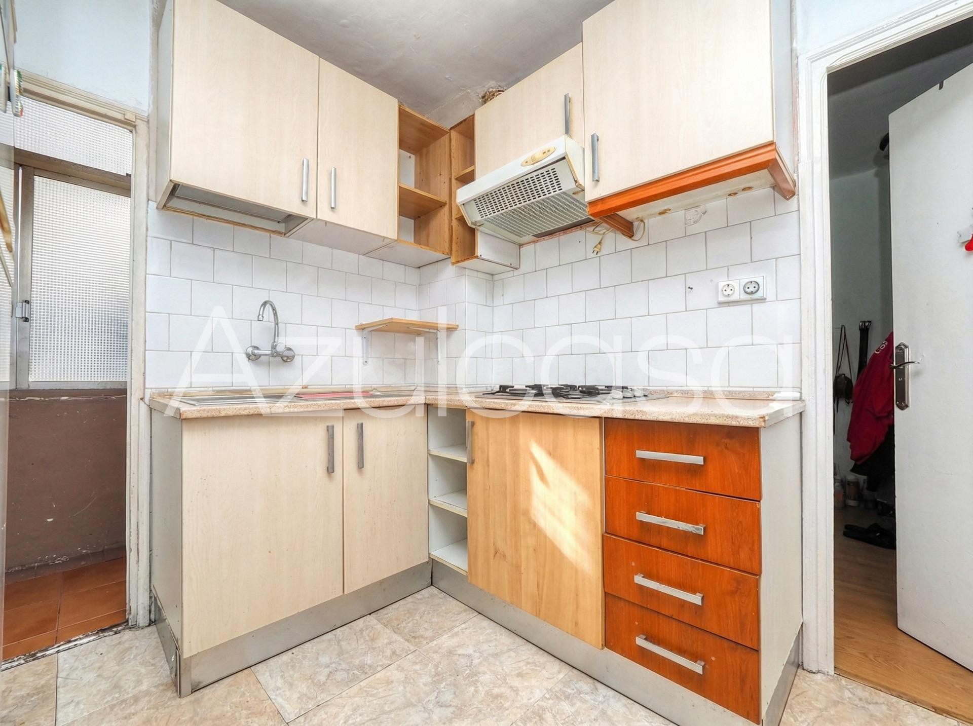 Estupenda Oportunidad de inversión. 3 dormitorios y 1 baño c - foto 5