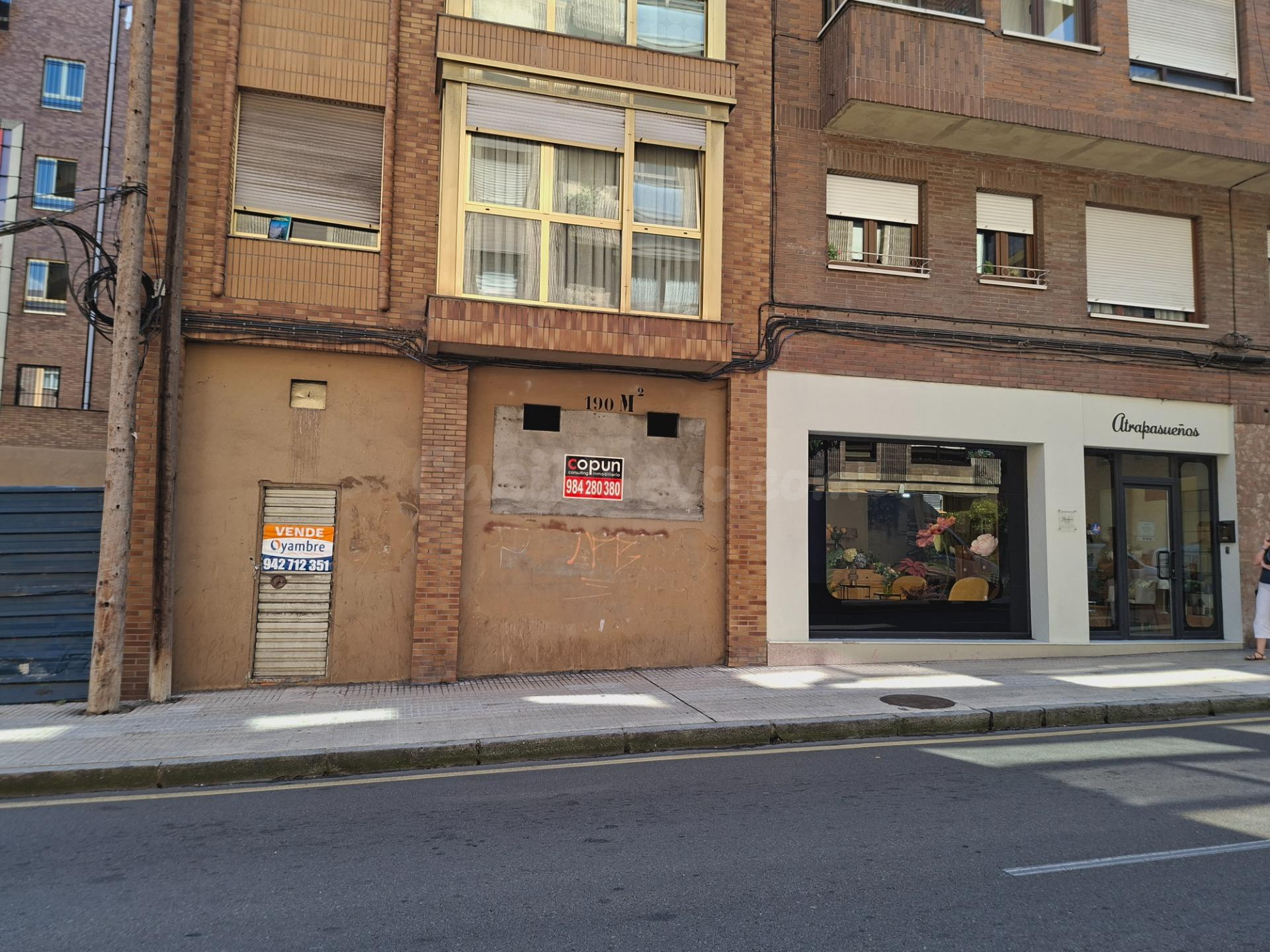 Se vende local en Oviedo - foto 2