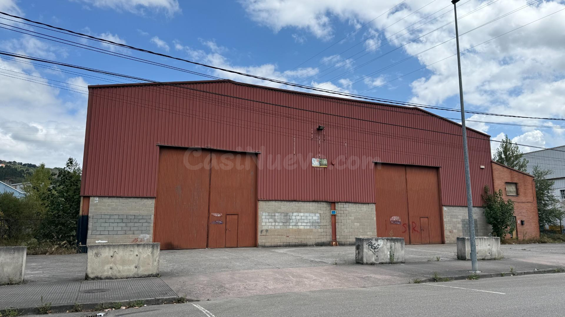 Nave industrial 2395m² en venta - Riaño - Barros - foto 2