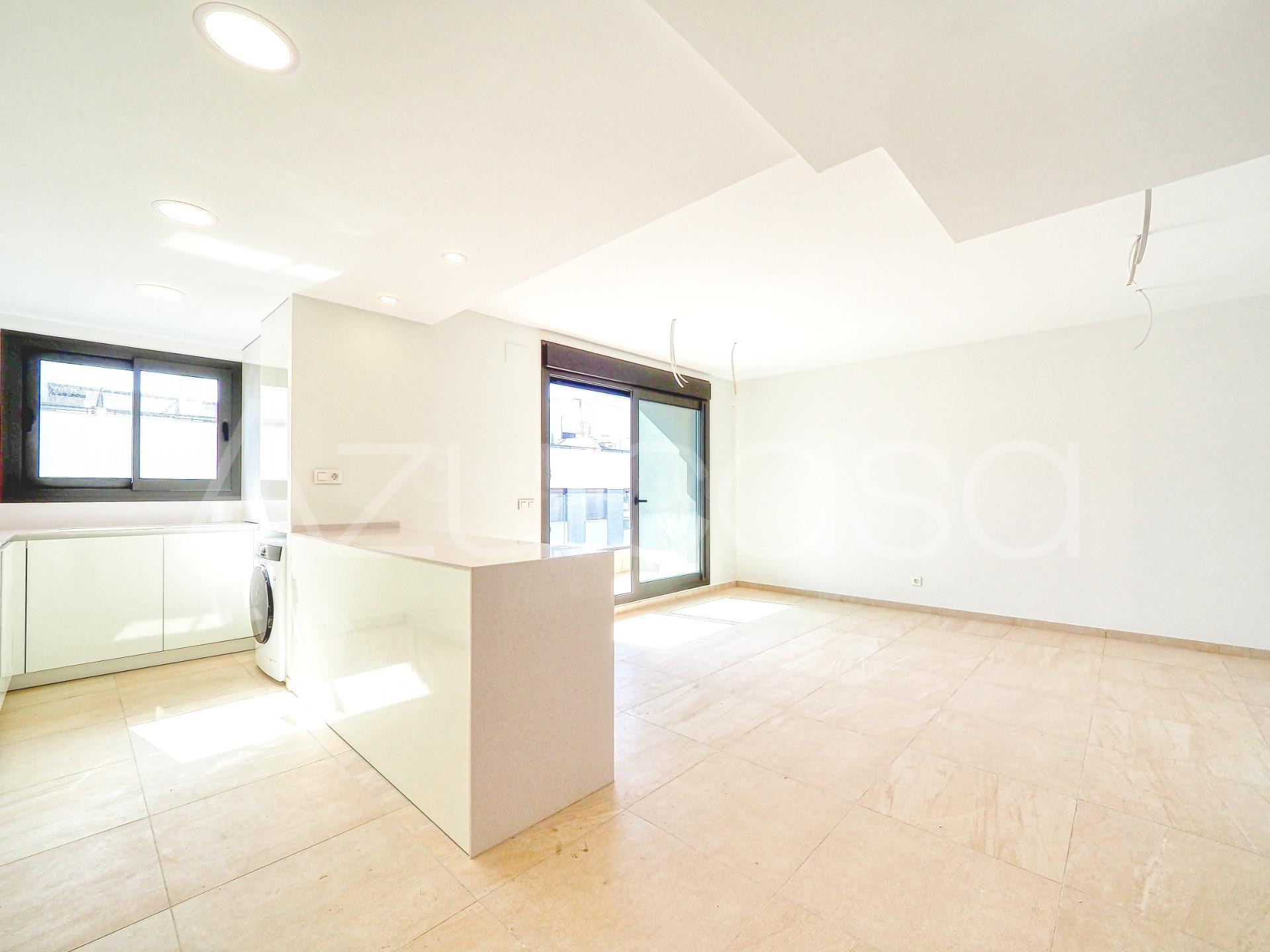 Magnífico ático en venta de 3 dormitorios y 2 baños con 2 pl - foto 4
