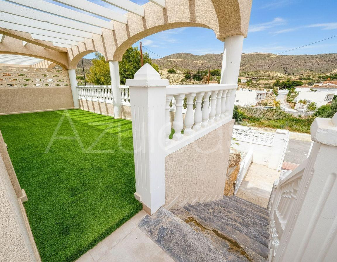 Fantástico pareado todo reformado en venta de 3 dormitorios  - foto 3