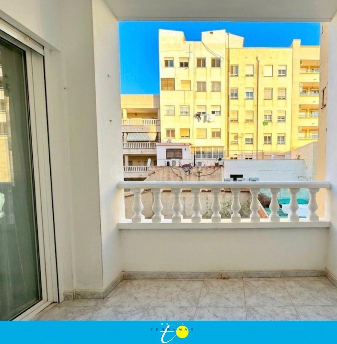 PRECIO Y LUMINOSO APARTAMENTO, MUY COQUETO, A UNOS PASOS DEL - foto 5