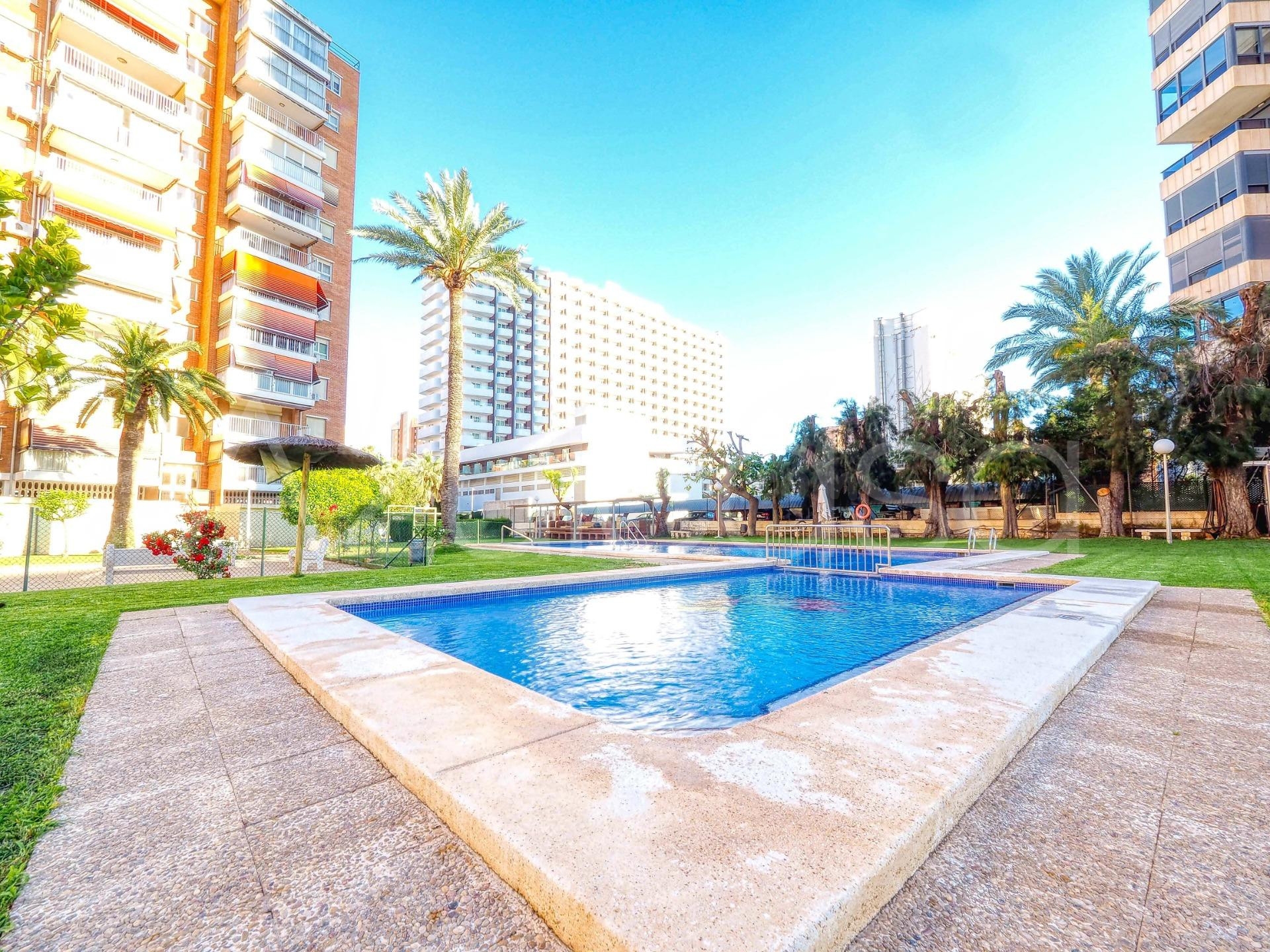Estupenda vivienda en 3ª linea de playa en Benidorm