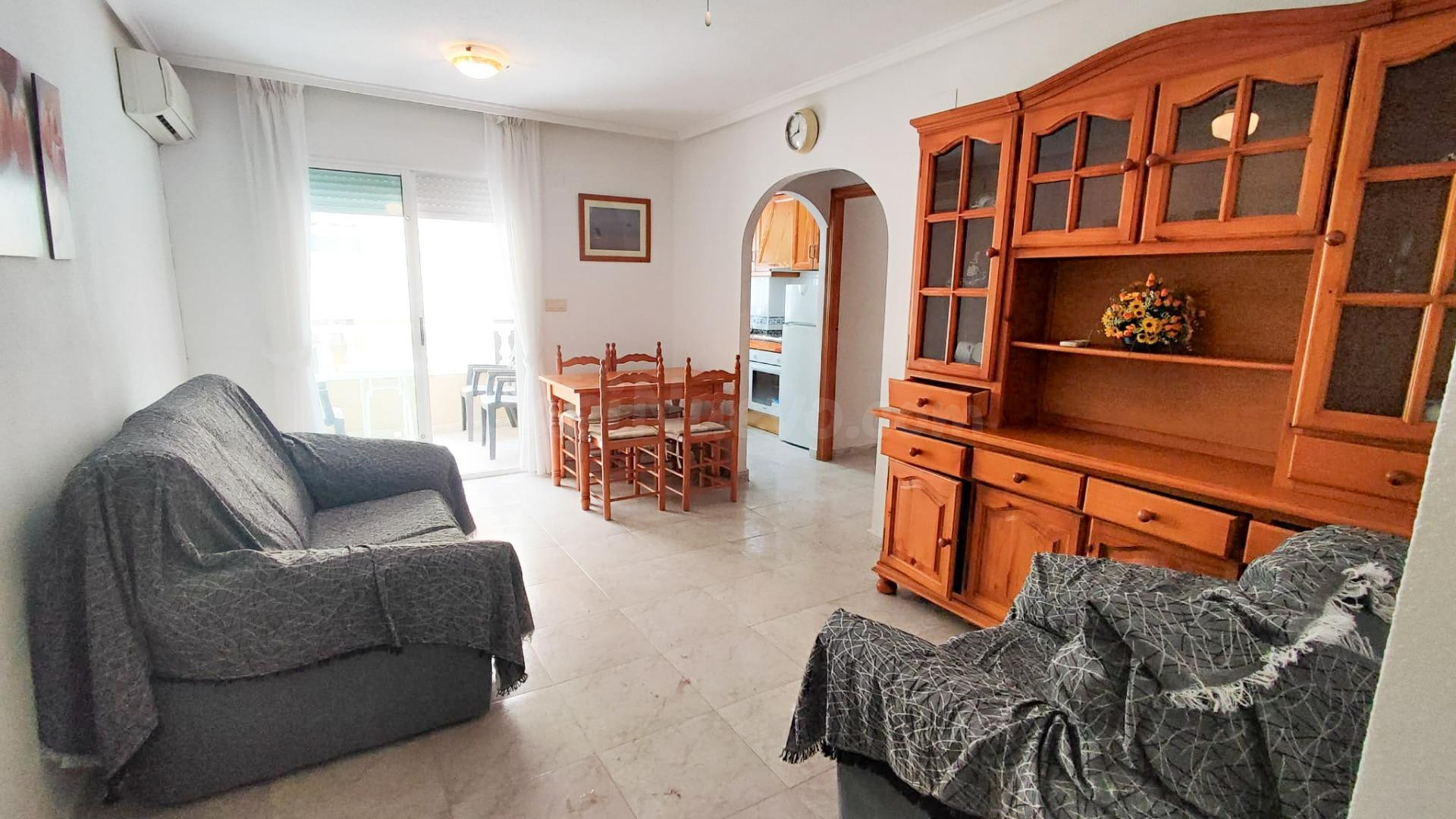 APARTAMENTO DE 2 DORMITORIOS 1 BAÑO EN TORREVIEJA (PLAYA DEL - foto 2
